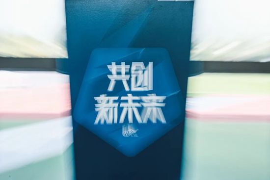 关于即将到来的冬季转会窗很明显，我们的后防线出现了问题。